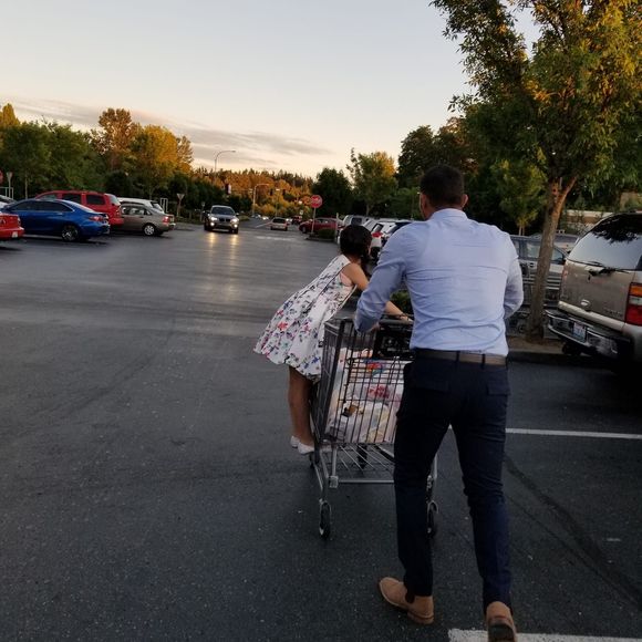 Meet your Posher, Carina - Picture 1 of 1